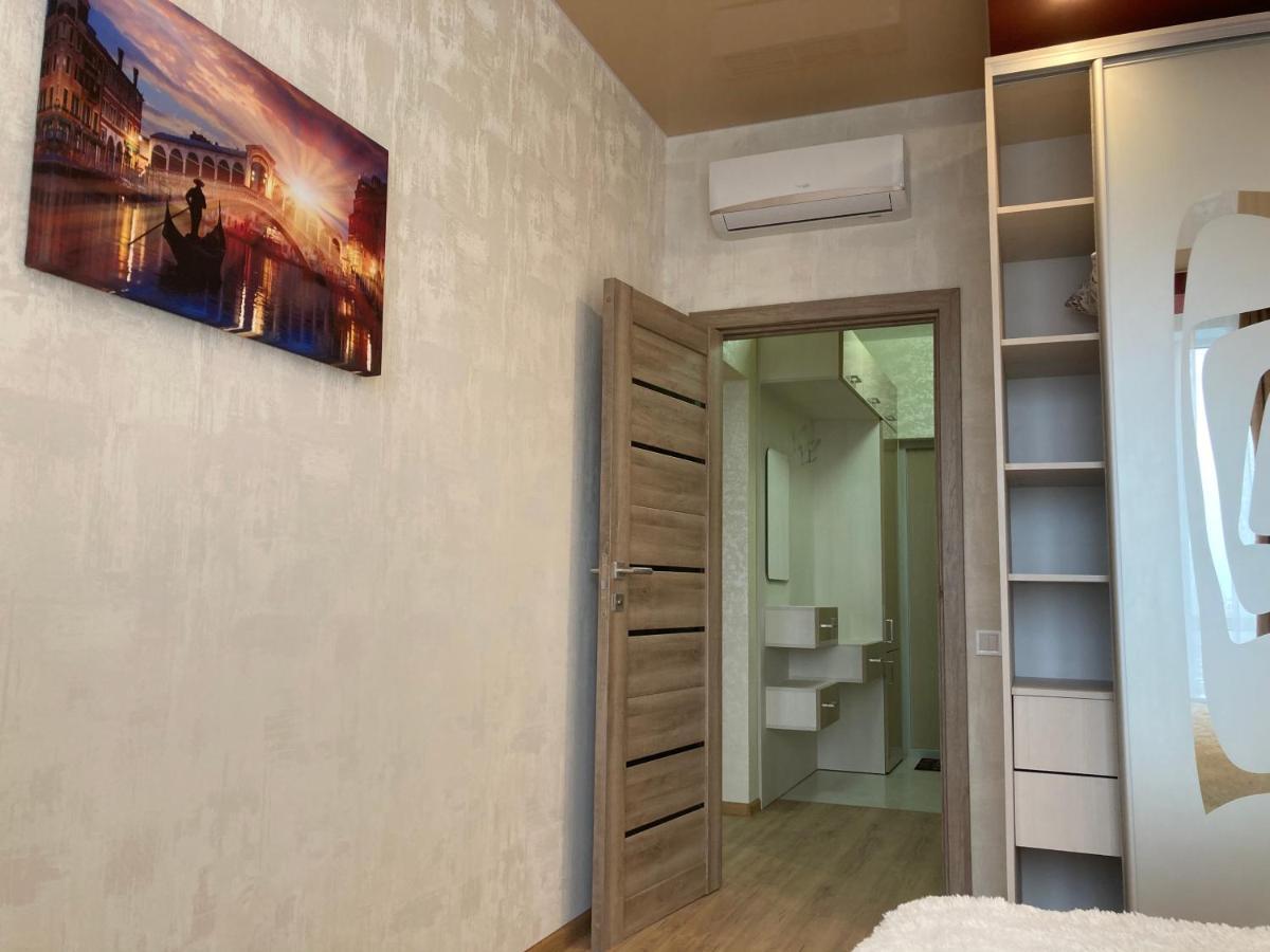 Appartement Omega 6 à Odessa Extérieur photo
